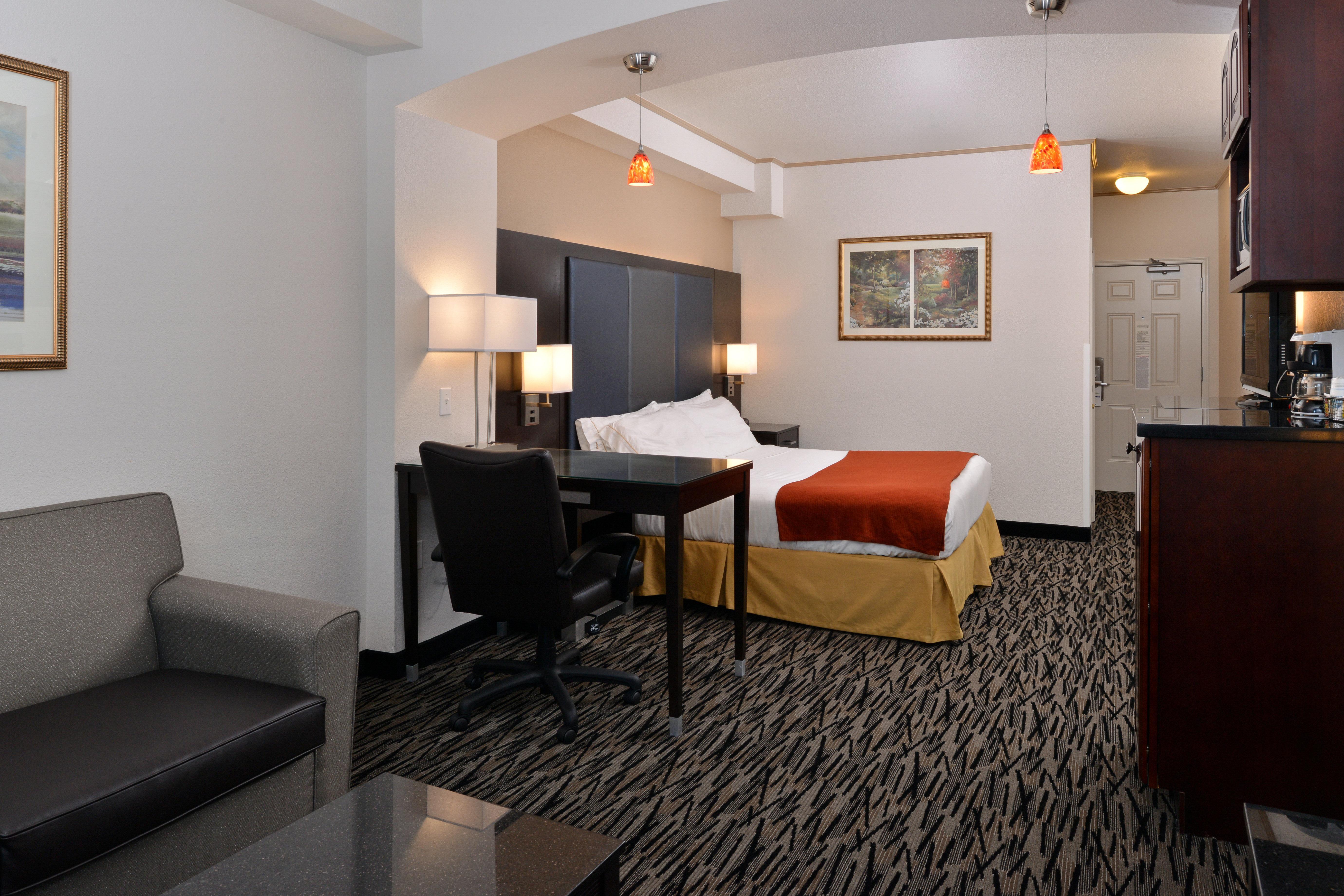 Holiday Inn Express & Suites Tacoma South - Lakewood By Ihg Extérieur photo