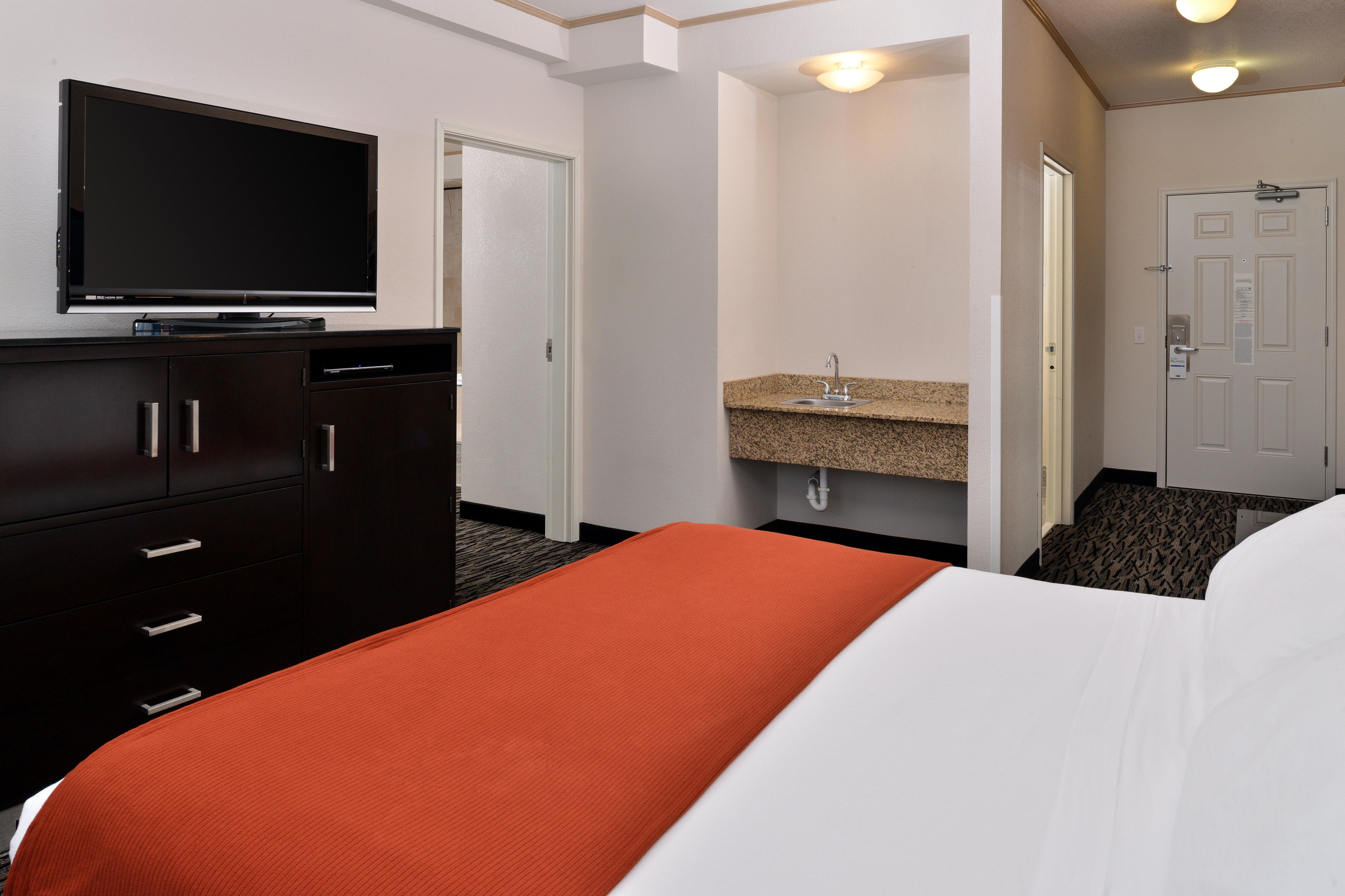 Holiday Inn Express & Suites Tacoma South - Lakewood By Ihg Extérieur photo