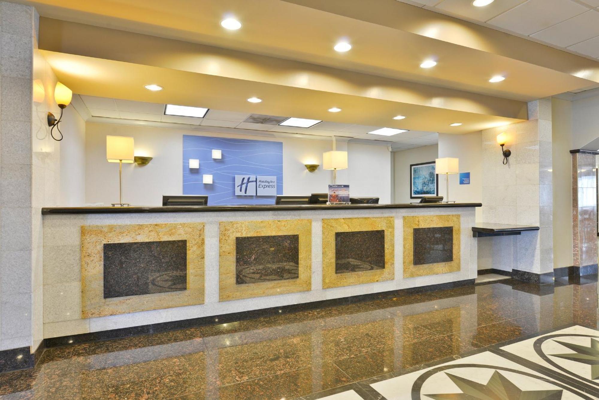 Holiday Inn Express & Suites Tacoma South - Lakewood By Ihg Extérieur photo