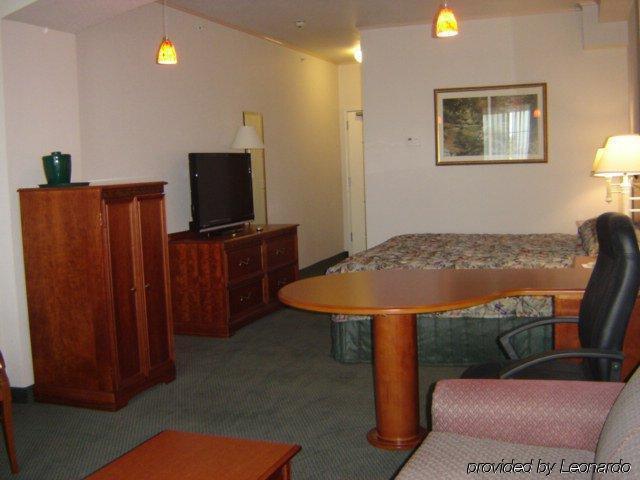 Holiday Inn Express & Suites Tacoma South - Lakewood By Ihg Chambre photo